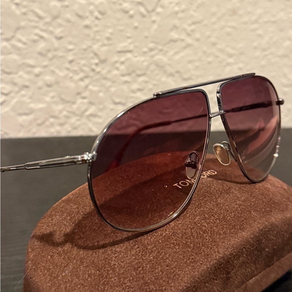 Tom Ford Riley Aviator-Frame Sunglasses - Picture 4 of 9